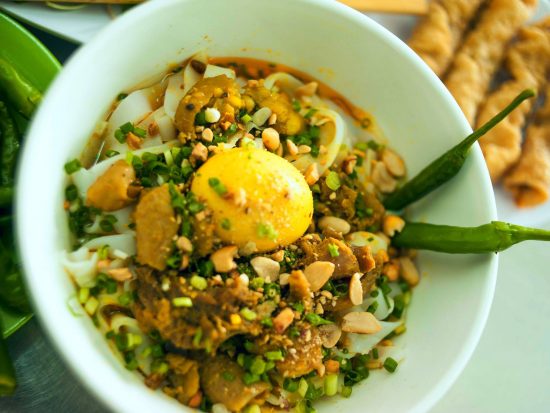 TOP quán ăn sáng ngon nhất ở Đà Nẵng cực nổi tiếng mà giá rẻ. Du lịch Đà Nẵng nên ăn sáng ở đâu? Quán ăn sáng đông khách ở Đà Nẵng