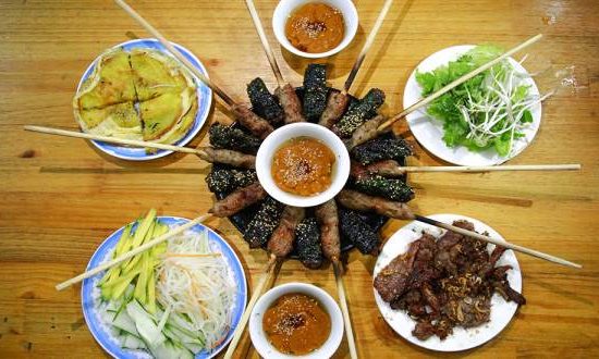 Bún thịt nướng Loan/ địa chỉ ăn bún thịt nướng ngon ở Đà Nẵng