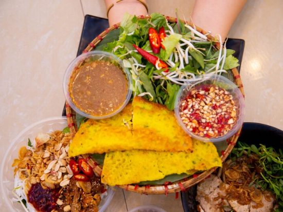 Món ăn vặt ở Đà Nẵng. Món ăn đường phố Đà Nẵng