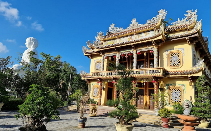 Danh sách những ngôi chùa đẹp ở Đà Nẵng nổi tiếng linh thiêng. Chùa Quang Minh