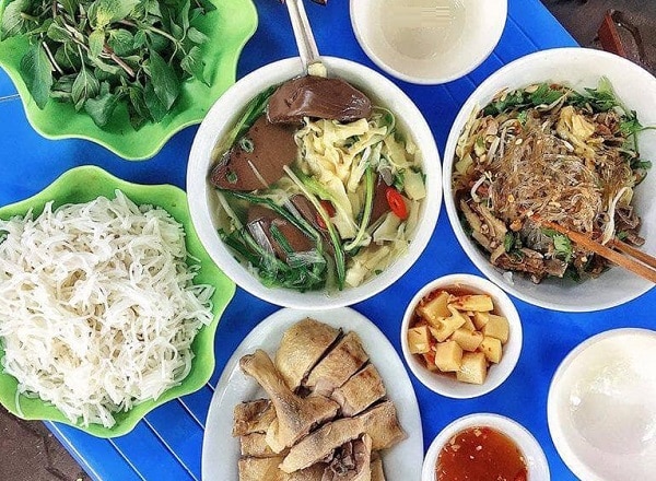 List quán ăn nổi tiếng ở Hà Nội, Bún ngan Trần Huy Liệu