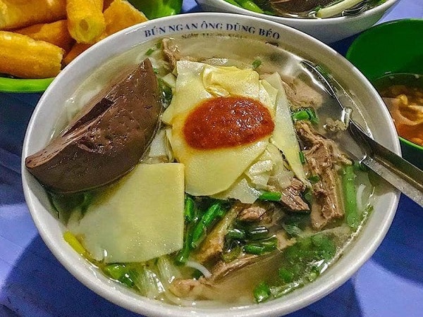 Ăn gì ở đâu Hà Nội, quán bún Ngan nổi tiếng ở Hà Nội, Bún ngan ông Dũng Béo