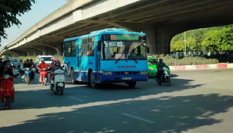Hướng dẫn du lịch quanh Hà Nội bằng xe bus. Địa điểm đi chơi Hà Nội bằng xe bus