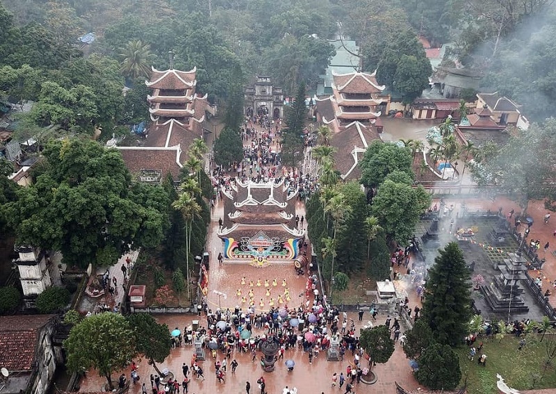 Kinh nghiệm du lịch Hà Nội, lễ hội chùa Hương đầu năm mới