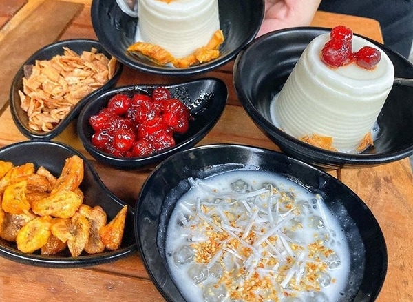 Địa điểm ăn vặt ngon rẻ ở Hà Nội, sữa chua Tuấn Liên số 10 Bảo Khánh