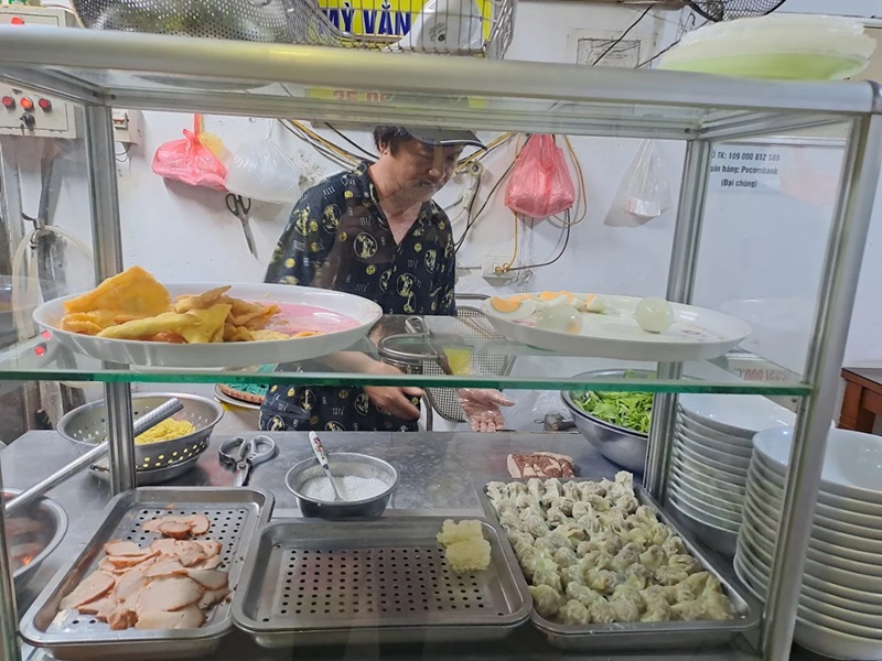 Quán mì vằn thắn ở Hà Nội. Ở Hà Nội ăn mì vằn thắn ở đâu ngon