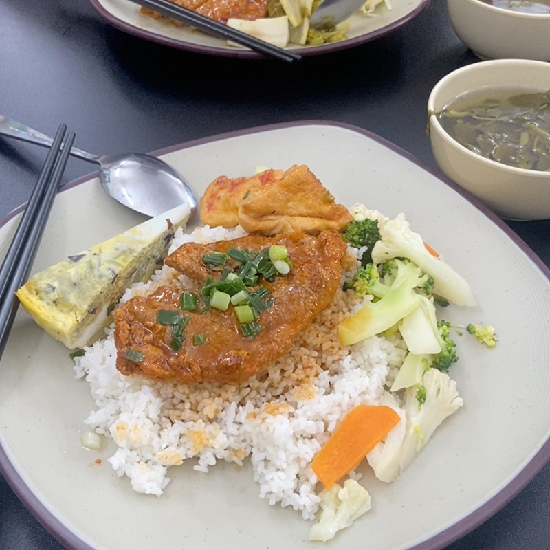Quán cơm tấm ở Hà Nội. Quán cơm tấm nổi tiếng Hà Nội