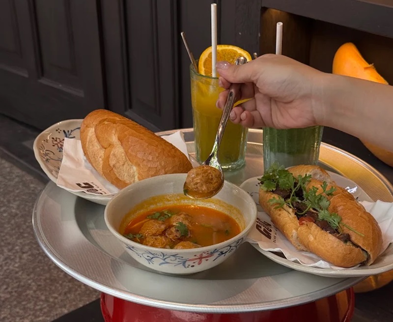 Địa chỉ ăn bánh mì chảo ở Hà Nội. Quán bánh mì chảo ở Hà Nội