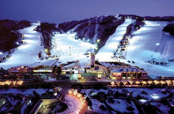 Địa chỉ trượt tuyết ở Hàn Quốc mở cửa 24/24 giờ, công viên Vivaldi