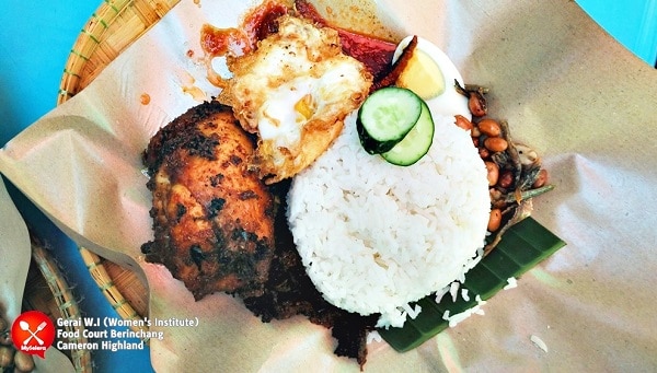 Du lịch cao nguyên Cameron Malaysia nên ăn món gì ngon: Nasi Kandar là Món cà ri có xuất xứ từ Ấn Độ, nổi tiếng có nhiều ở Cameron
