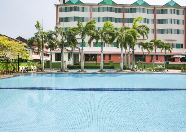 Đến Malacca nên ở đẩu? Nhà nghỉ OYO 89432 Hotel Super Cowboy. Khách sạn ở Malacca Malaysia
