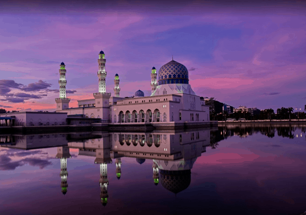 Kinh nghiệm du lịch Kota Kinabalu. Địa điểm tham quan nổi tiếng ở Kota Kinabalu. Nhà thờ hồi giáo Masjid Bandaraya
