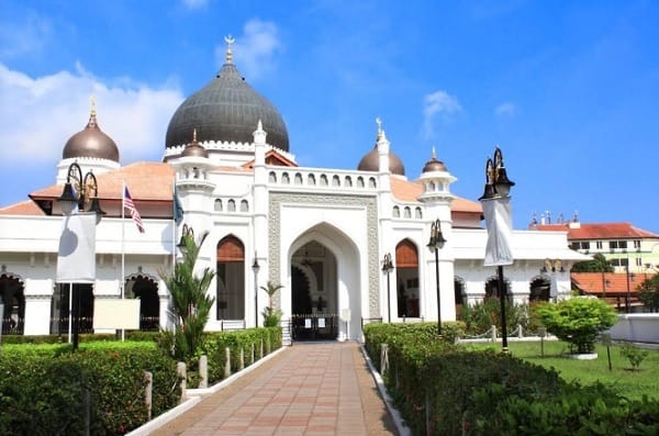 Địa điểm tham quan ở Penang Malaysia. Địa điểm tham quan ở Penang Maiaysia dành cho các gia đình. Nhà thờ Hồi giáo Kapitan Keling