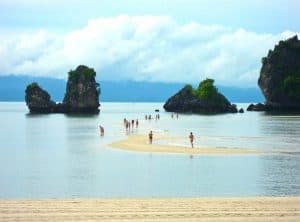 Địa điểm tham quan đẹp ở Langkawi. Biển Tanjung Rhu. Du lịch Langkawi 3 ngày 2 đêm
