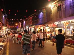 Địa điểm mua sắm ở Kuching Malaysia. nên mua sắm ở đâu khi du lịch Kuching? Chợ đêm phố cổ Siniawan
