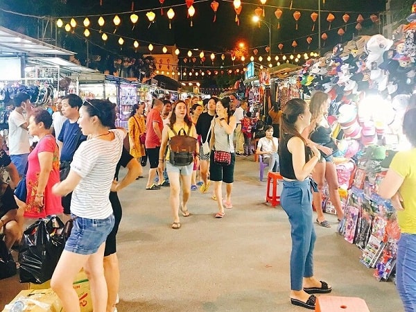 Chợ Đêm Nha Trang – Địa chỉ mua quà Nha Trang phong phú
