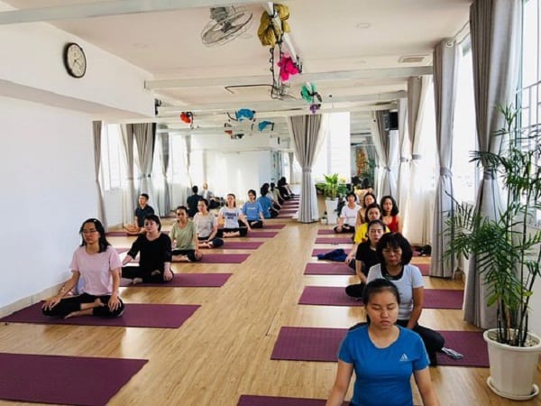 Yên yoga Nha Trang- Trung tâm yoga ở Nha Trang có toàn bộ giáo viên người Việt