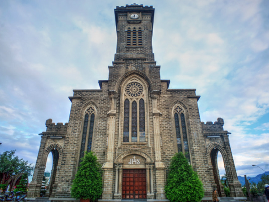 Nhà thờ Chánh tòa Kitô Vua - địa điểm du lịch trong nội thành Nha Trang