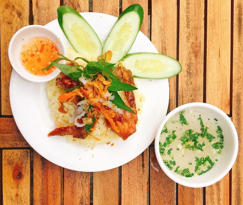 Quán ăn trưa ở Nha Trang
