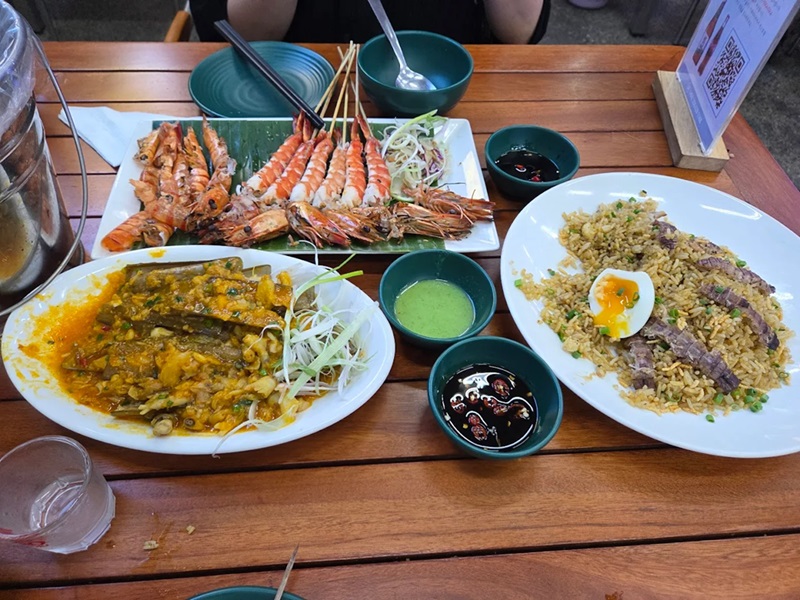 Quán ăn tối ở Nha Trang. Quán ăn tối nổi tiếng ở Nha Trang