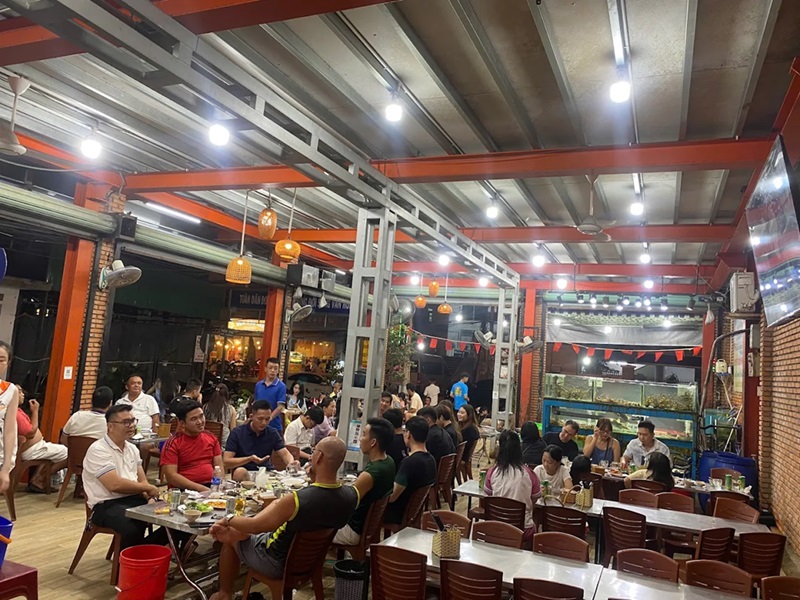 Quán ăn tối ở Nha Trang. Quán ăn tối nổi tiếng ở Nha Trang