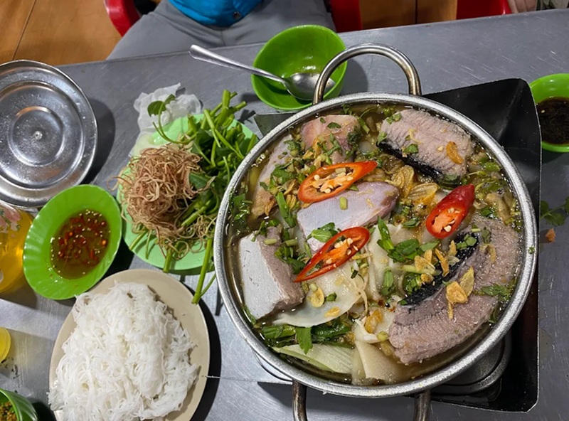 Quán cá đuối ở Vũng Tàu cũ. Quán cá đuối bình dân ở Vũng Tàu (cũ)