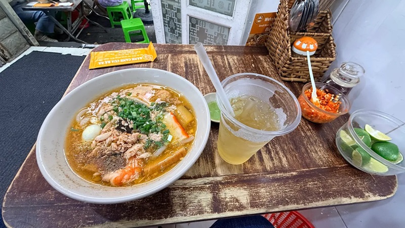 Quán bánh canh cua ở Sài Gòn. Ở Sài Gòn ăn bánh canh cua quán nào ngon