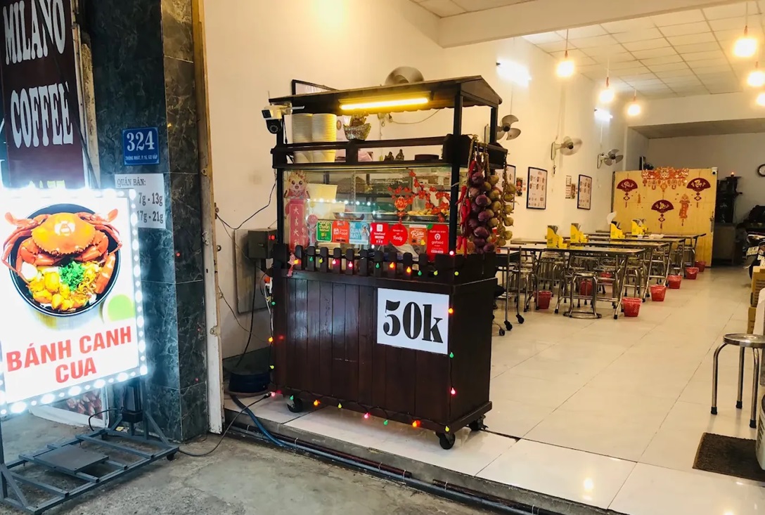 Quán bánh canh cua ở Sài Gòn. Quán bánh canh cua nổi tiếng ở Sài Gòn