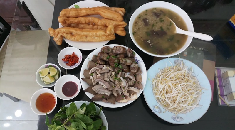 Quán cháo lòng ở Sài Gòn. Địa chỉ quán cháo lòng ngon ở Sài Gòn