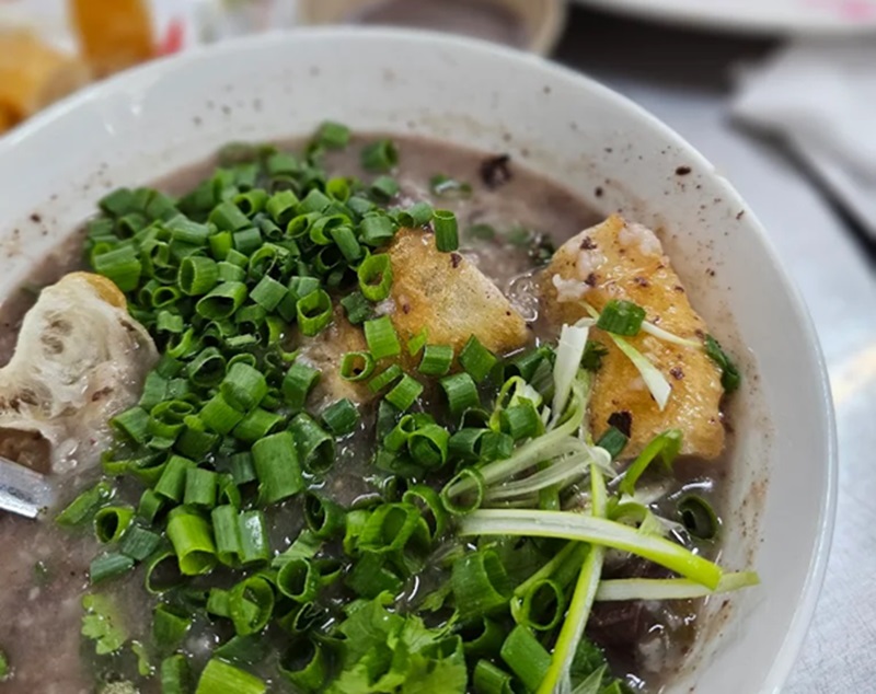 Quán cháo lòng ở Sài Gòn. Ăn cháo lòng quán nào ngon ở Sài Gòn
