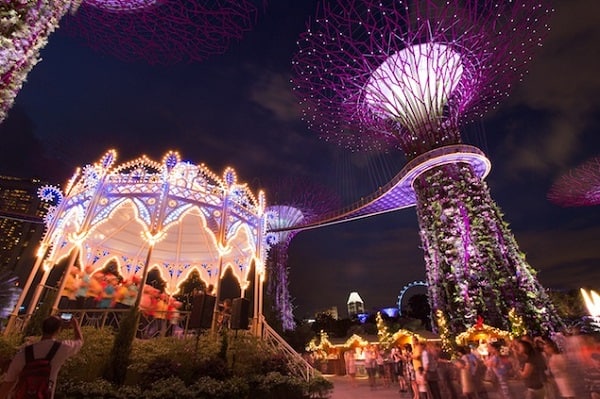 Lễ giáng sinh ở Singapore. Du lịch Singapore vào dịp Noel nên đi đâu? Tham quan Gardens by the Bay Singapore