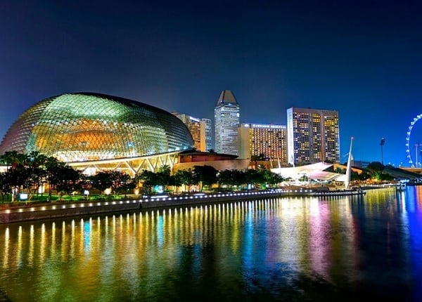 Địa điểm tham quan tháng 5 ở Singapore. Nhà hát trái sầu riêng Esplanade. Du lịch Singapore tháng 5 có gì chơi?