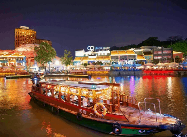 Buổi tối ở Singapore nên đi đâu, làm gì? Du thuyền trên sông Singapore