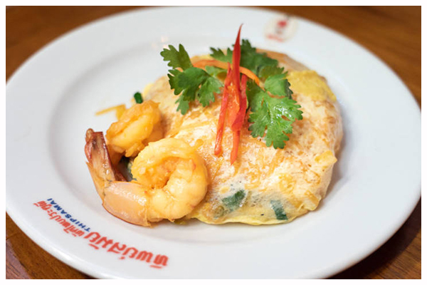 Địa điểm ăn đồ Thái ngon nhất, thưởng thức món Pad Thái ngon nhất Bangkok ở nhà hàng Thip Samai