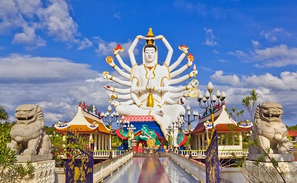 Địa điểm tham quan nổi tiếng nhất tại Koh Samui. Wat Plai Laem