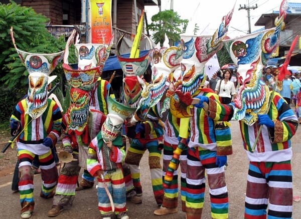 Lễ hội mặt nạ Phi Ta Khon, lễ hội truyền thống lâu đời nhất Thái Lan