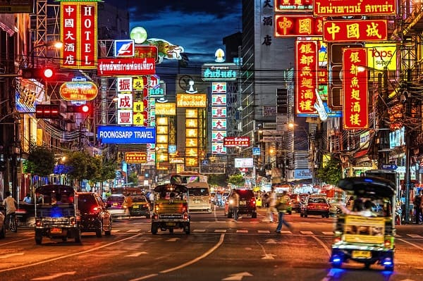 Đường Yaowarat Road (khu Chinatown) - Địa điểm sống ảo đẹp nhất Bangkok