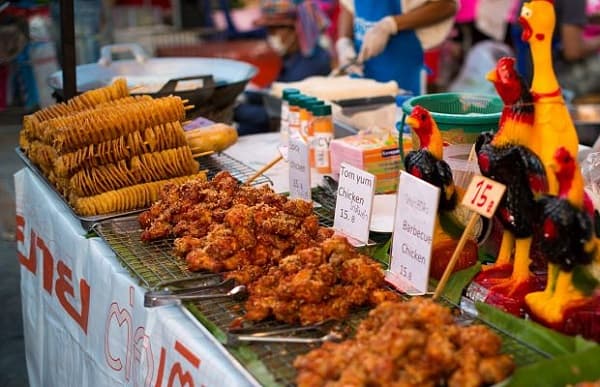 Đi chợ đêm Phuket có gì hay? Có gì ở chợ đêm Phuket?