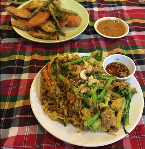 Quán On's Thai Issan - Quán ăn nổi tiếng giá rẻ tại Kanchanburi
