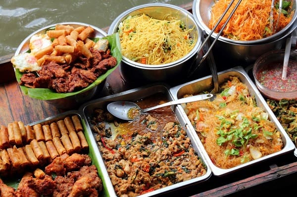 Kinh nghiệm du lịch Thái Lan 1 mình, bạn có thể những món ăn đường phố hấp dẫn