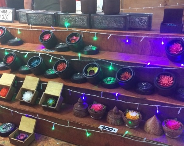 Xà phòng thơm - món đồ lưu niệm phổ biến tại chợ đêm Ao Nang, Krabi