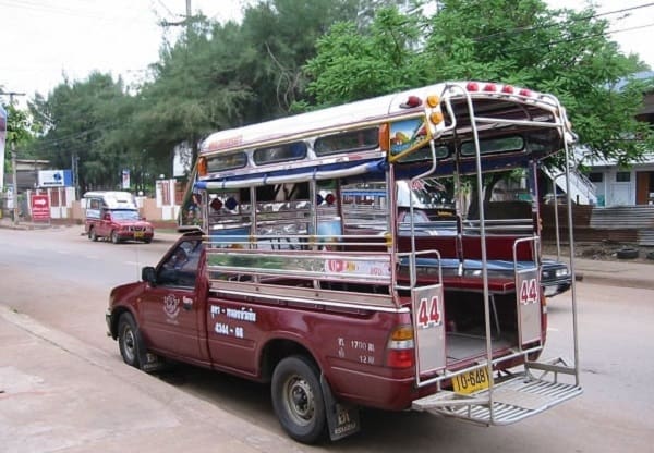 Xe Songtaew là phương tiện an toàn, tiết kiệm cho lịch trình du lịch Khao Yai 2 ngày 1 đêm