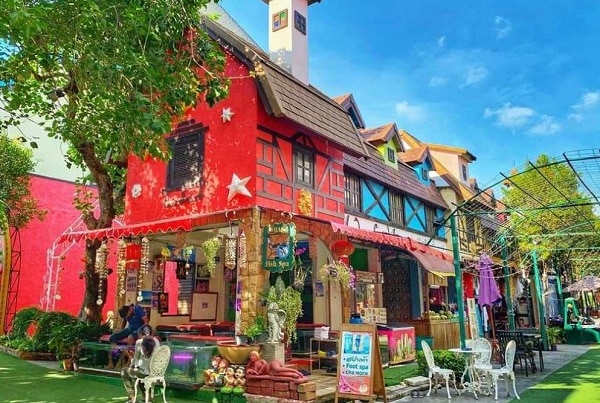 Thành phố tình yêu Mimosa. Các gian hàng trong thành phố tình yêu